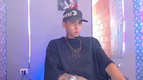 Snapshot of liiaam_lee_ chatting on April 2026 09:32:01 PM Daniel online show from April 2026 09:32:01 PM