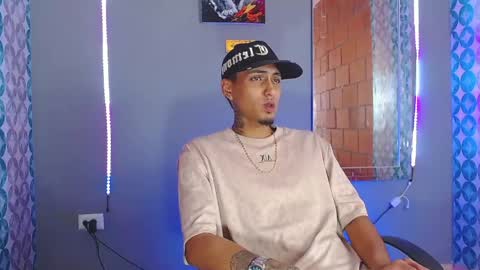 Snapshot of liiaam_lee_ chatting on April 2026 09:48:01 PM Daniel online show from April 2026 09:48:01 PM