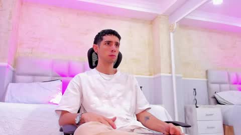 Snapshot of liiamhudson_ chatting on March 2025 04:24:01 AM L I I A M online show from March 2025 04:24:01 AM