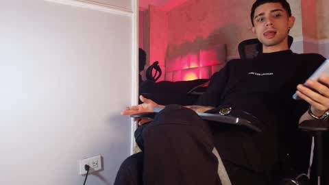 Snapshot of liiamhudson_ chatting on March 2025 10:51:01 AM L I I A M online show from March 2025 10:51:01 AM