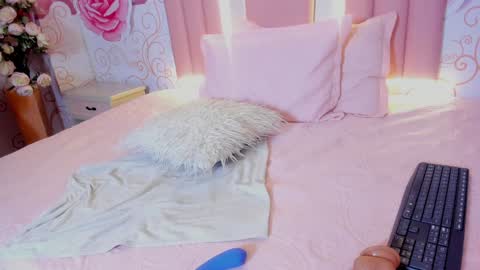 LIILY online show from January 2025 12:12:01 AM