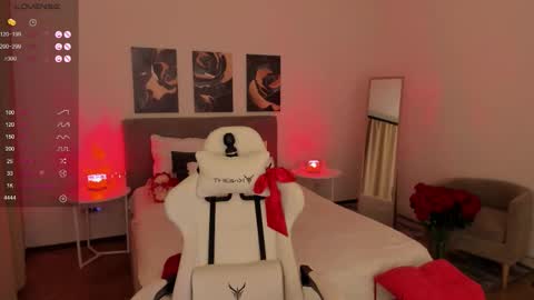 Snapshot of likaklint chatting on November 2025 03:35:01 PM Lika online show from November 2025 03:35:01 PM