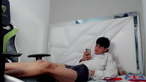 LIAM online show from December 2025 03:47:02 AM