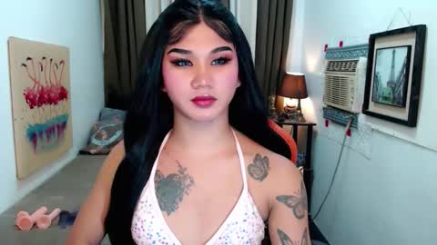 Snapshot of lil_fantacy chatting on October 2025 04:03:02 PM LILY online show from October 2025 04:03:02 PM