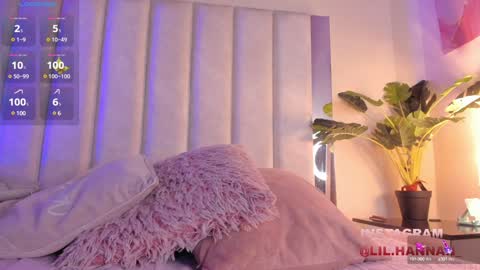 Snapshot of lil_hanna18 chatting on February 2025 10:29:02 AM Hanna online show from February 2025 10:29:02 AM