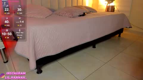 Snapshot of lil_hanna18 chatting on September 2025 07:03:01 PM Hanna online show from September 2025 07:03:01 PM