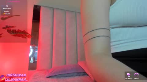 Snapshot of lil_hanna18 chatting on September 2025 11:45:02 AM Hanna online show from September 2025 11:45:02 AM