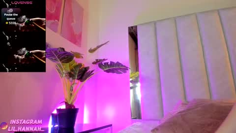 Snapshot of lil_hanna18 chatting on September 2025 08:02:02 PM Hanna online show from September 2025 08:02:02 PM