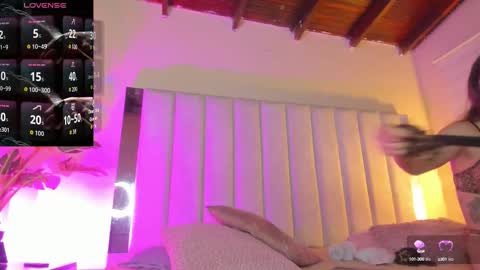 Snapshot of lil_hanna18 chatting on October 2025 11:50:02 AM Hanna online show from October 2025 11:50:02 AM