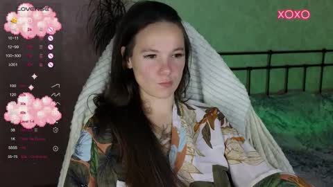 little moon online show from November 2025 08:41:01 PM