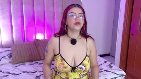 Snapshot of lil_moon1 chatting on March 2026 12:49:01 PM bri online show from March 2026 12:49:01 PM