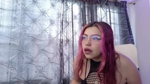 Snapshot of lil_moon1 chatting on April 2026 12:38:02 PM bri online show from April 2026 12:38:02 PM