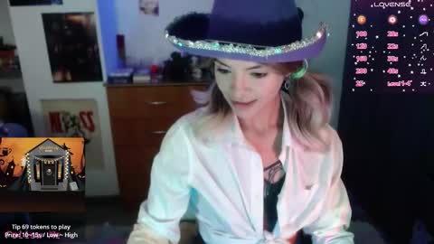 Lila online show from October 2025 10:21:01 PM