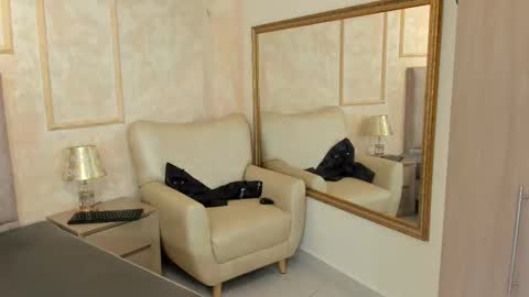 lila bailey  online show from February 2025 02:12:01 AM