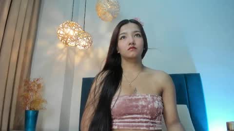 Lila Ross online show from May 2026 11:51:02 AM