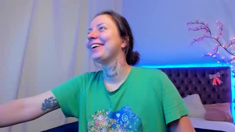 LilaVame online show from November 2025 01:47:02 PM