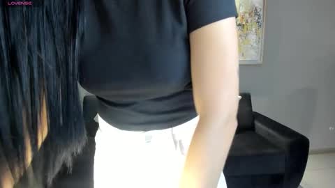 Lila West online show from October 2025 11:25:01 AM