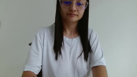 Valeri Villalobos  IG villa lobosvaleri online show from April 2026 03:20:02 PM