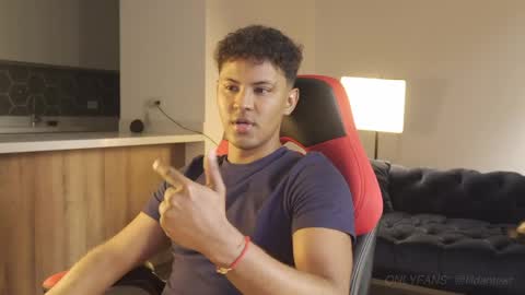 Snapshot of lildantear chatting on May 2026 06:38:01 PM Dante online show from May 2026 06:38:01 PM