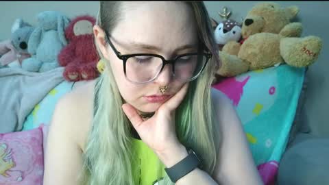 emily ryanson online show from March 2026 10:11:01 PM