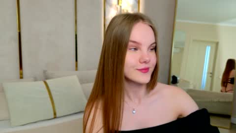 Snapshot of lili_lohan chatting on July 2026 05:09:02 AM lili_lohan online show from July 2026 05:09:02 AM
