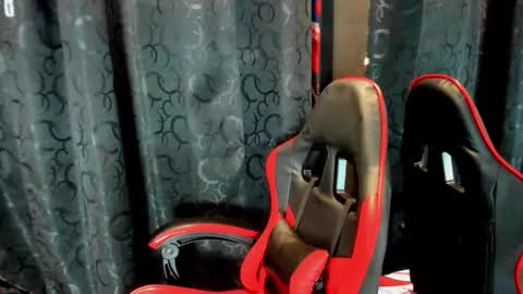 Lili  online show from December 2025 07:21:01 PM