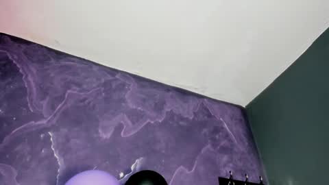 Lili  online show from April 2026 05:10:01 PM