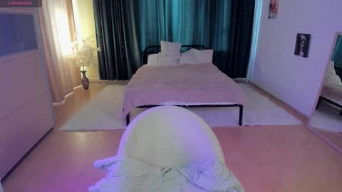 Lilia online show from February 2026 08:55:02 AM