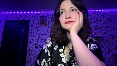 Lili online show from November 2025 05:13:02 PM