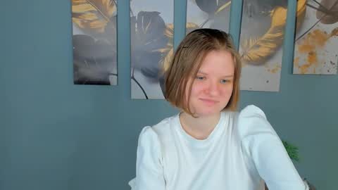 hi guys Im new here Im 18 years oldIve never had sex online show from January 2026 02:32:01 PM