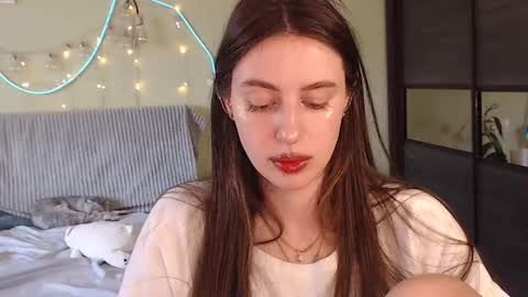 Lilu online show from September 2025 11:35:01 AM