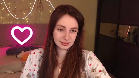 Lilu online show from November 2025 08:18:01 PM