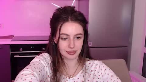 Lilu online show from February 2026 07:17:02 PM