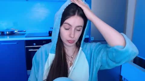 Lilu online show from April 2026 09:56:02 PM