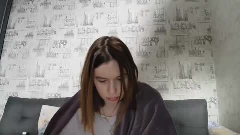 liliawoolf online show from September 2025 06:02:01 PM