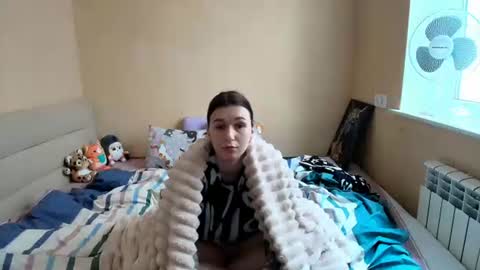 liliawoolf online show from October 2025 12:16:02 PM