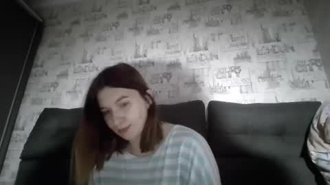 liliawoolf online show from October 2025 07:37:01 PM