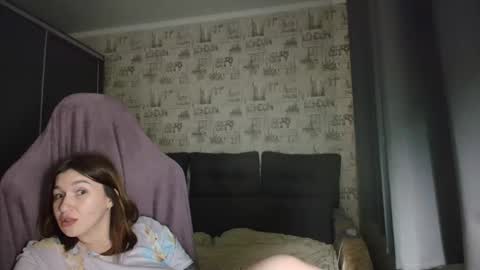 liliawoolf online show from November 2025 07:34:02 PM