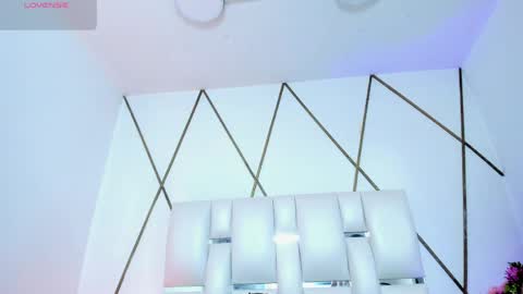 LIli cameron  online show from April 2026 11:26:01 AM