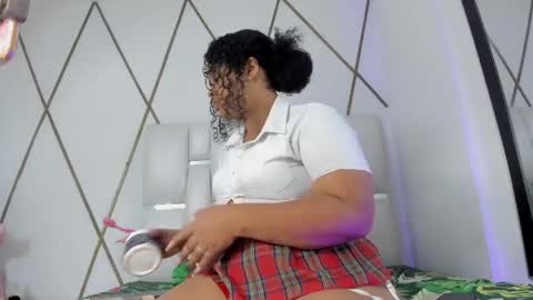 Snapshot of lilicameron_ chatting on April 2026 11:38:01 AM LIli cameron online show from April 2026 11:38:01 AM