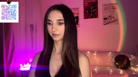 Lina online show from March 2026 02:04:02 AM