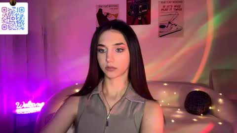 Lina online show from March 2026 10:25:02 PM