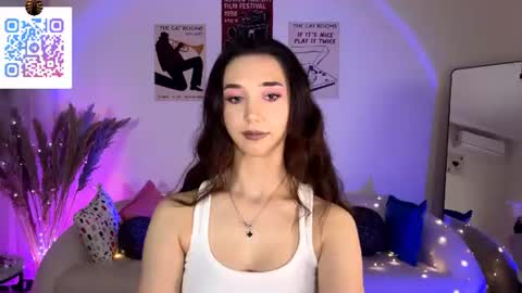 Snapshot of lilihalvorsen chatting on June 2026 10:11:01 PM Lina online show from June 2026 10:11:01 PM