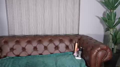 Snapshot of lilii_peach chatting on June 2026 12:11:01 AM lilii peach online show from June 2026 12:11:01 AM