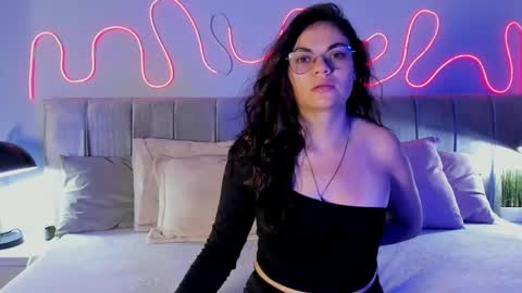 liliii_bend online show from April 2026 08:20:02 PM