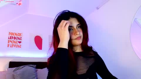 Snapshot of liliith_savett chatting on May 2026 04:04:02 PM Lilith Savett online show from May 2026 04:04:02 PM