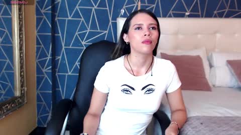 LilyJensen online show from October 2025 07:58:02 PM