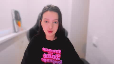 Snapshot of lililaluna chatting on January 2025 12:37:02 PM ... online show from January 2025 12:37:02 PM