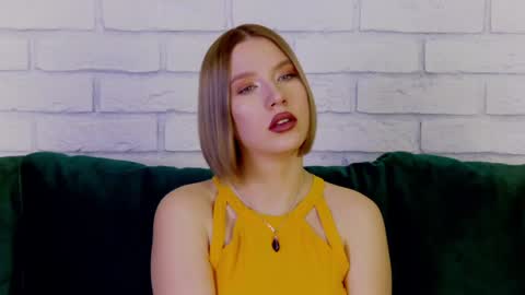 LiliLinn online show from January 2025 08:18:02 AM