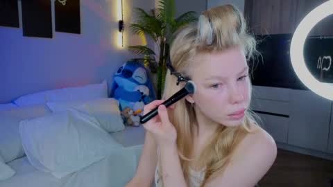 Snapshot of lililok101 chatting on May 2026 02:06:02 AM lililok101 online show from May 2026 02:06:02 AM